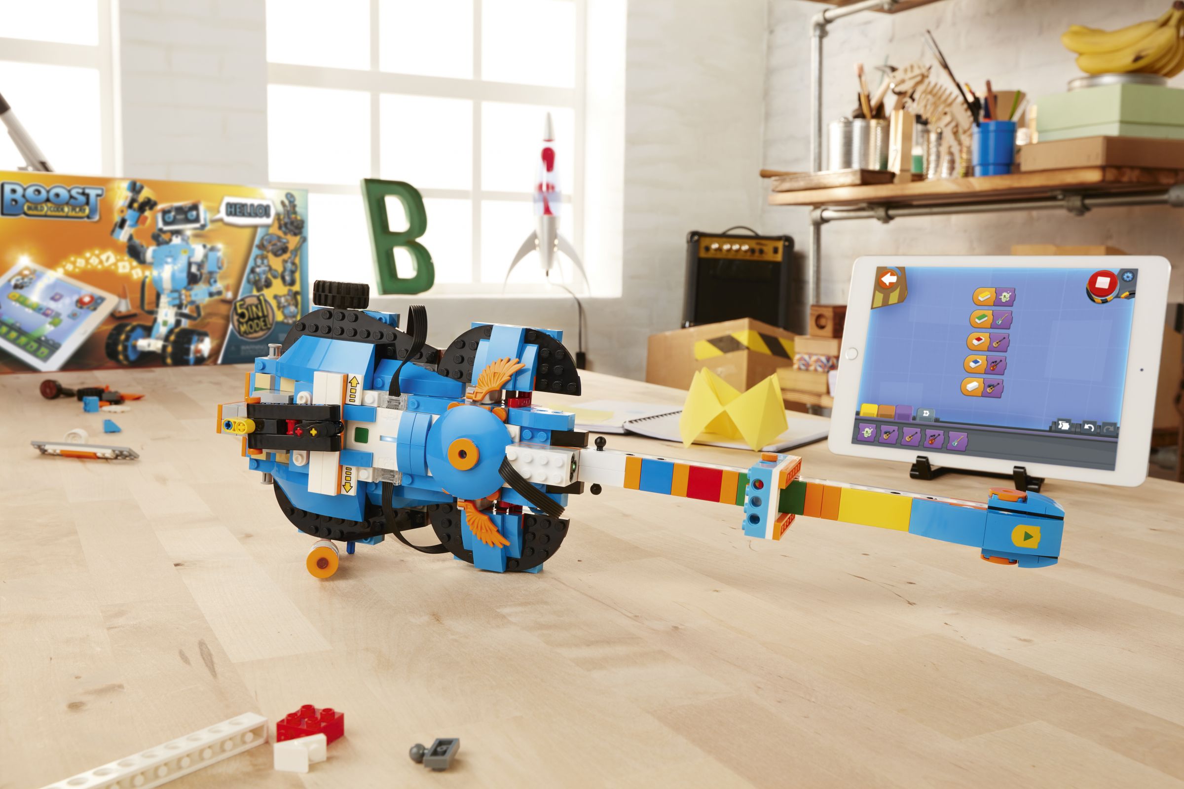 LEGO BOOST 17101 Programmierbares Roboticset LEGO_BOOST_GUITAR_ALONE_V058 2.jpg